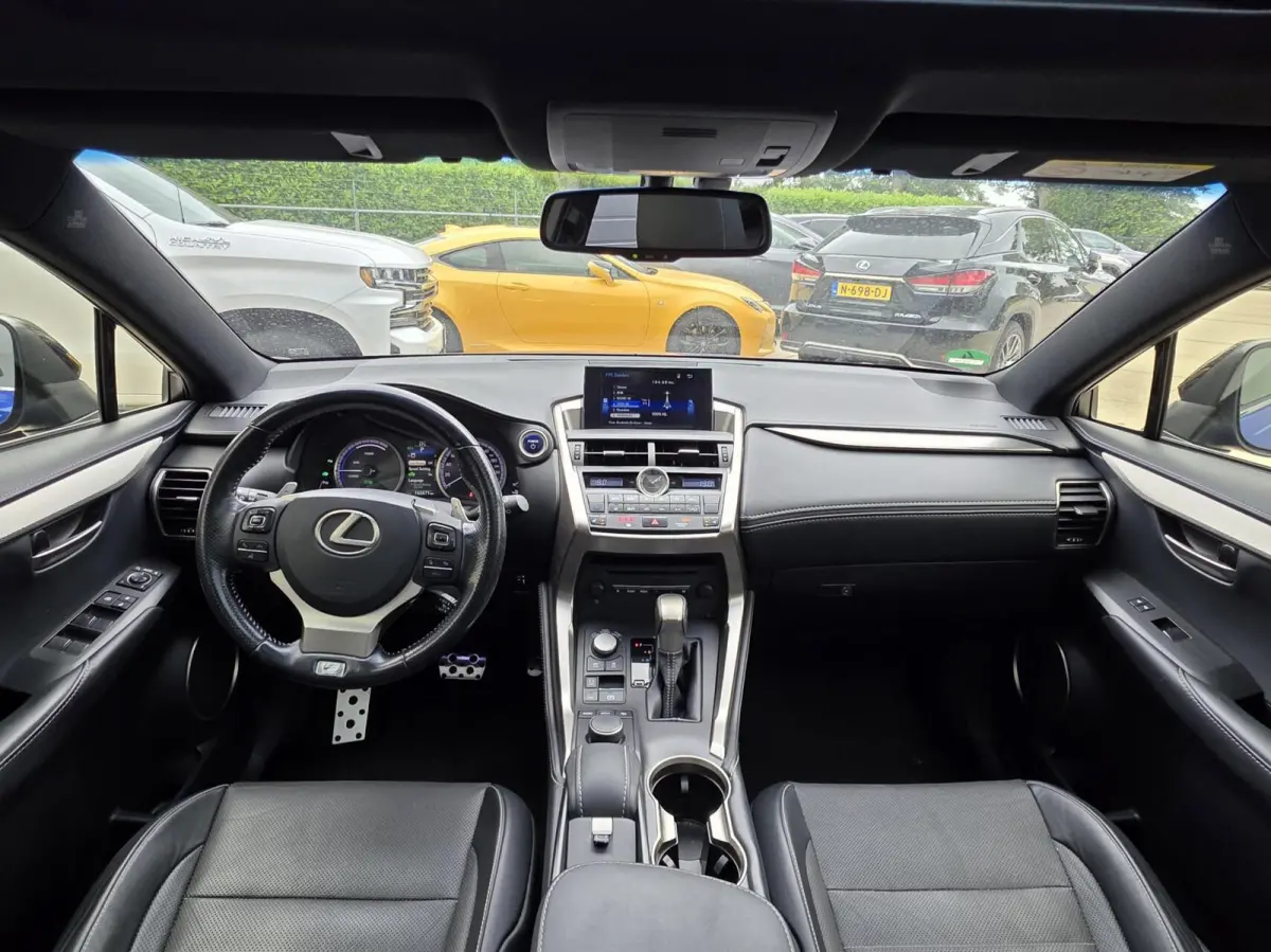 300h AWD F Sport Line