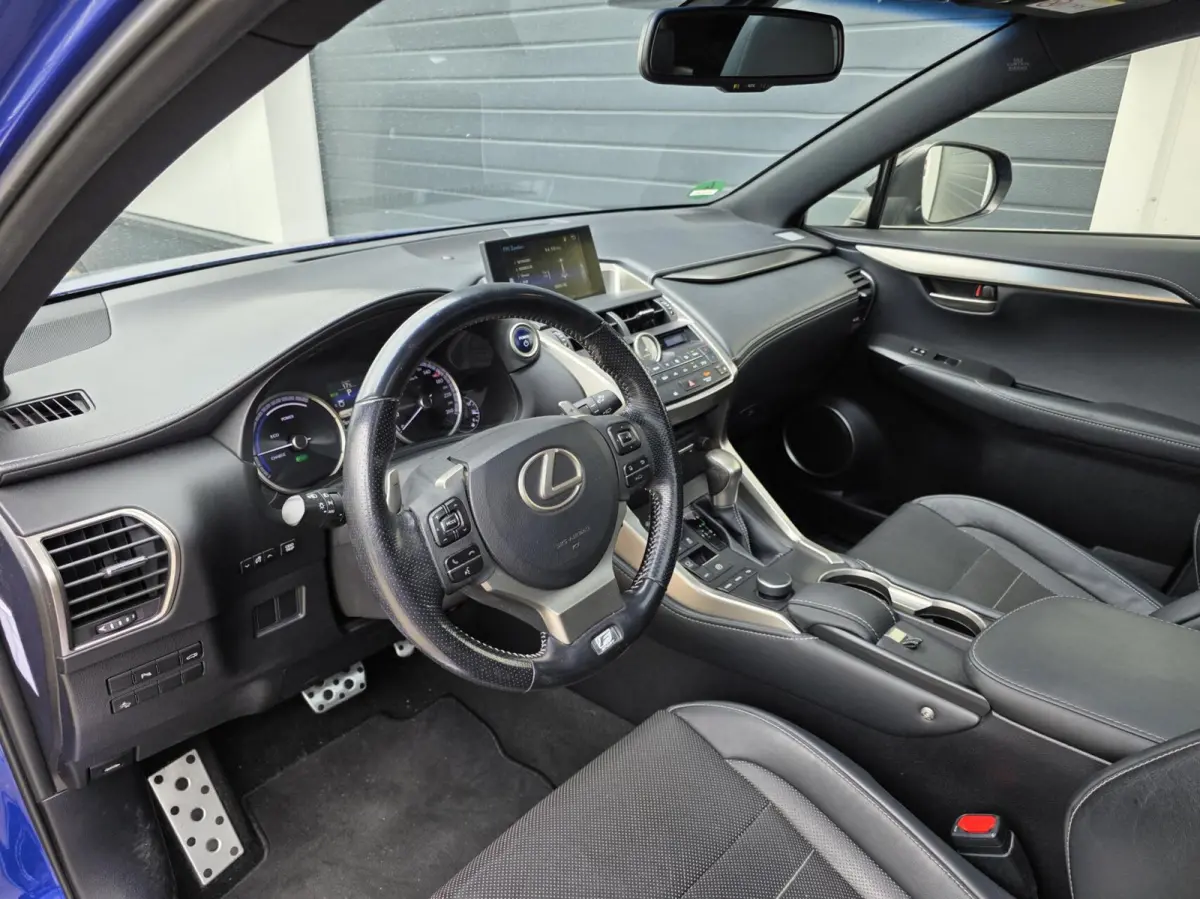 300h AWD F Sport Line