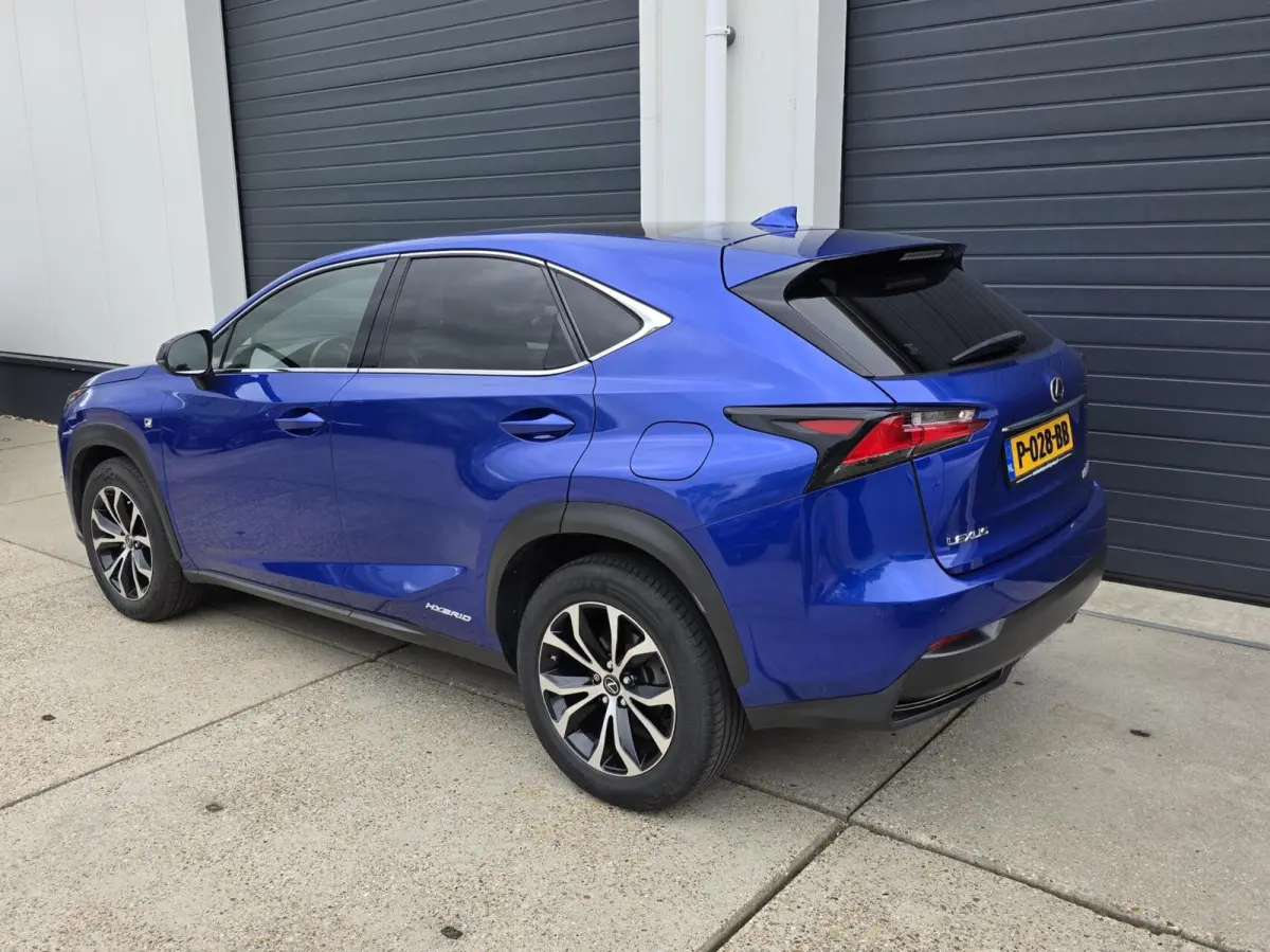 300h AWD F Sport Line