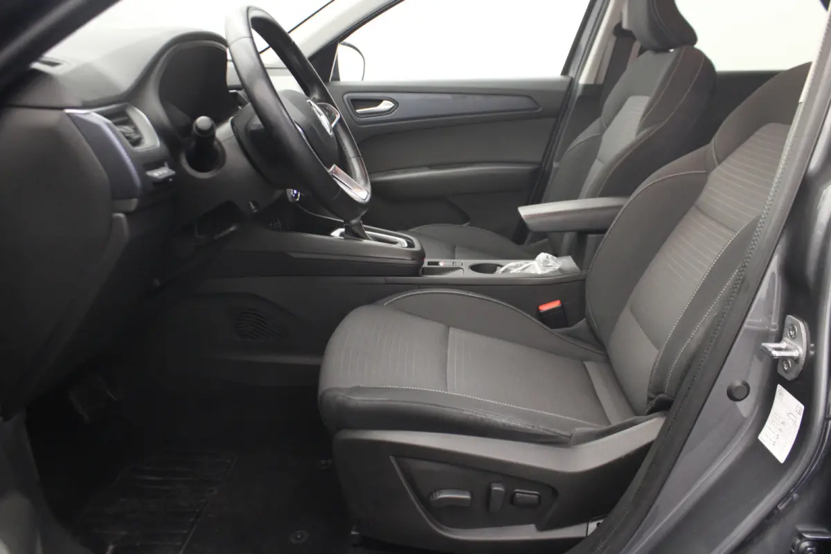 1.6 E-Tech Hybrid 145 Intens |Navi|