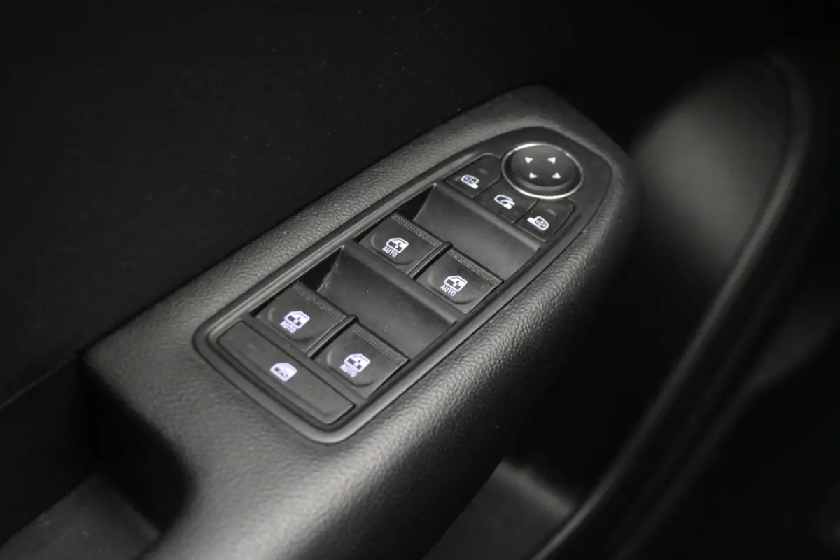 1.6 E-Tech Hybrid 145 Intens |Navi|