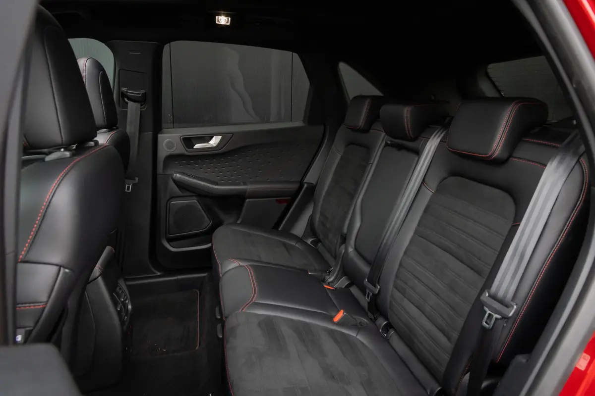 2.5 PHEV ST-Line X | Pano-dak | B&O audio | 100% Dealer Onderhouden | Full adaptive LED | Head-Up Display | Winter-pack | Standkachel | Half Leder | Apple & Android Carplay |