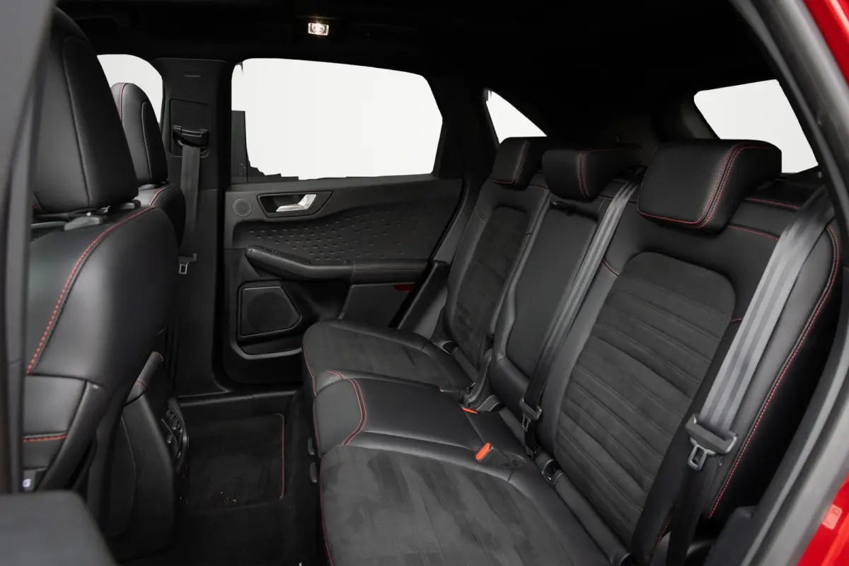 2.5 PHEV ST-Line X | Pano-dak | B&O audio | 100% Dealer Onderhouden | Full adaptive LED | Head-Up Display | Winter-pack | Standkachel | Half Leder | Apple & Android Carplay |