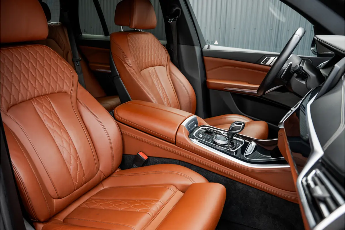 xDrive 45e High Executive | M sport | Panoramadak | 22" LMV | Laserlight | Memory Seats | Harman Kardon | Camera | Carplay | Cognac Leder