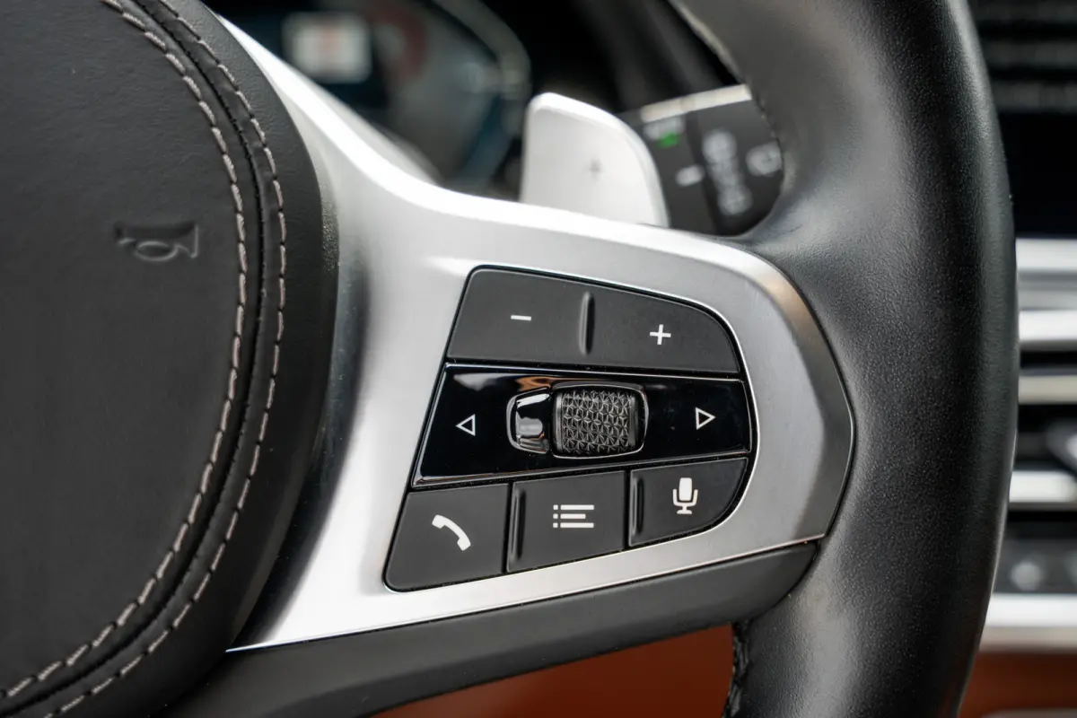xDrive 45e High Executive | M sport | Panoramadak | 22" LMV | Laserlight | Memory Seats | Harman Kardon | Camera | Carplay | Cognac Leder
