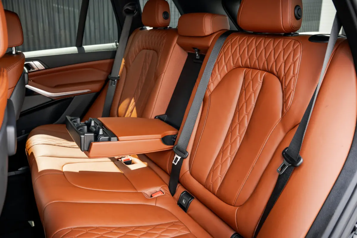 xDrive 45e High Executive | M sport | Panoramadak | 22" LMV | Laserlight | Memory Seats | Harman Kardon | Camera | Carplay | Cognac Leder
