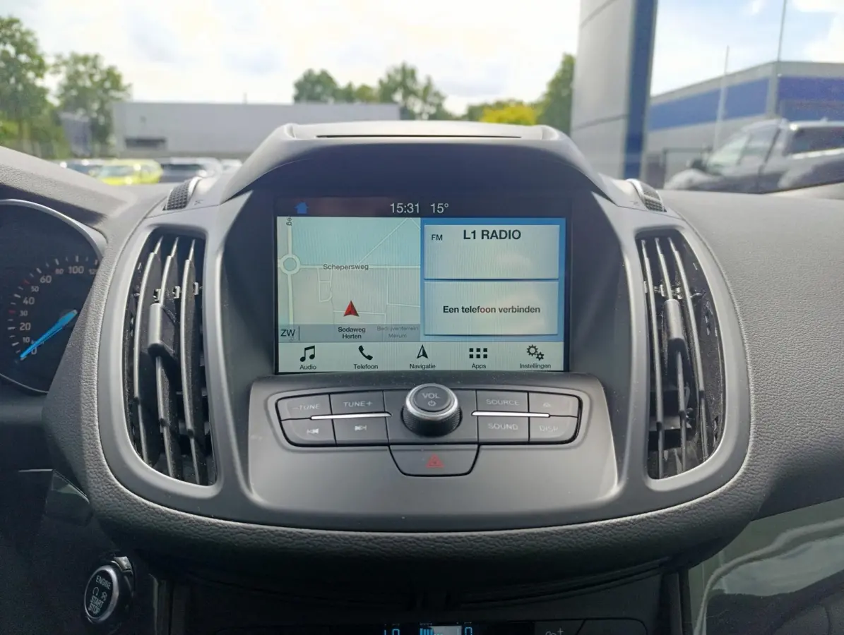 1.5 EcoBoost Titanium | Stoel/stuur voorruitverwarming | Camera | Trekhaak | PDC V+A | Dealeronderhouden