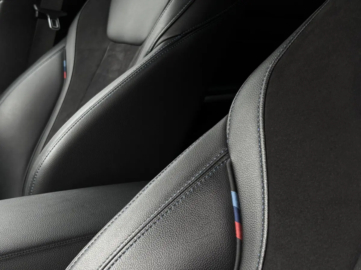 330i Introduction Executive Edition parelmoer