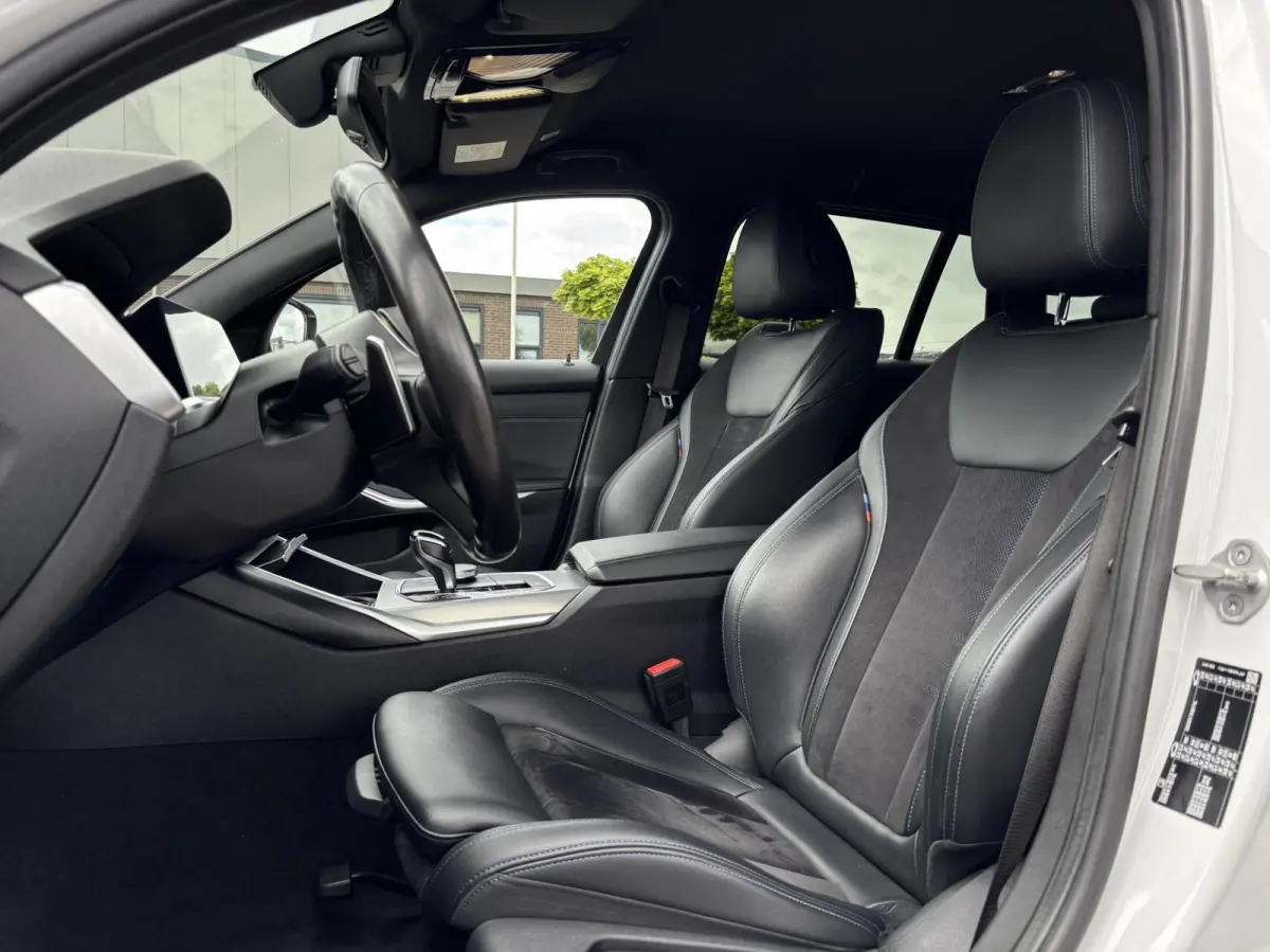 330i Introduction Executive Edition parelmoer