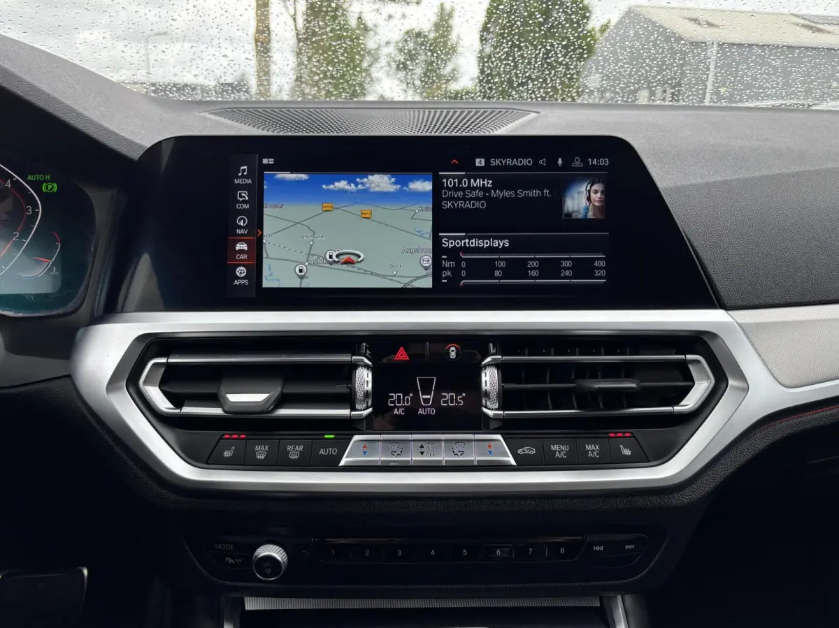 330i Introduction Executive Edition parelmoer