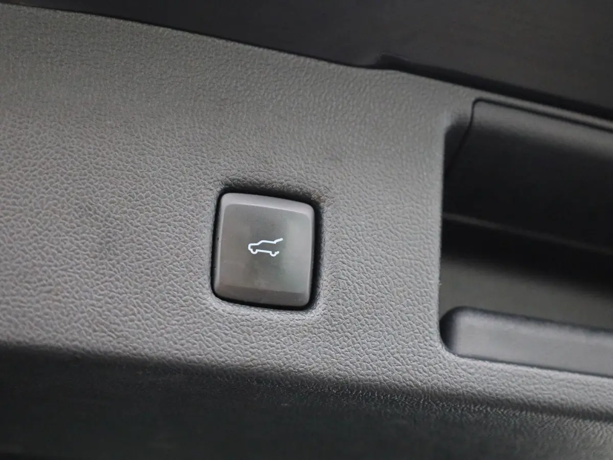 2.5 PHEV Vignale | Winterpack | Elektrische Achterklep | Memory | Cruise Control | Dual Climate Control | Dealer onderhouden! |