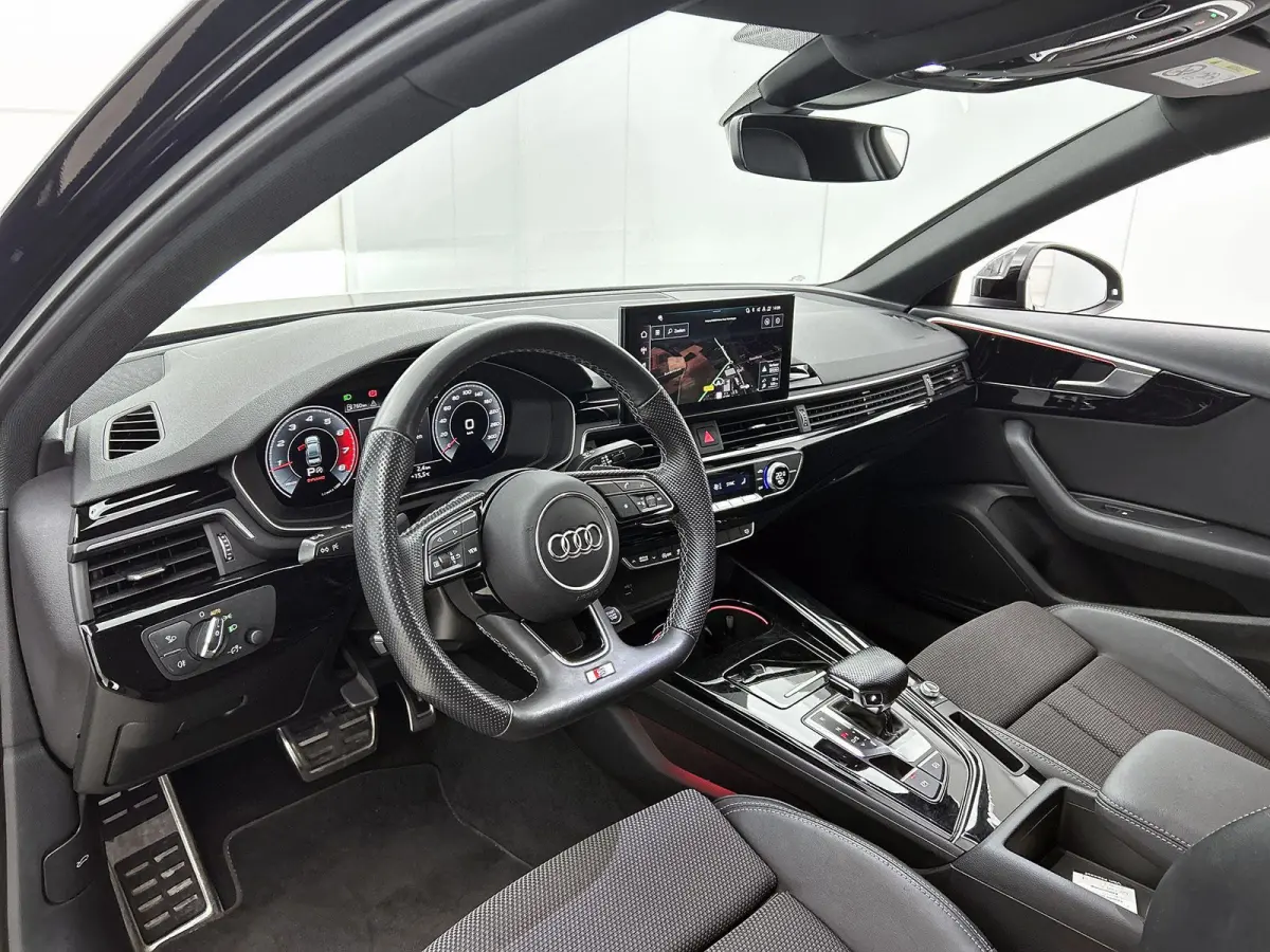 40 TFSI S edition Competition 204 PK | S-line | Automaat | Trekhaak | Cruise Control | Climate Control | Parkeersensoren | Virtual Cockpit | 18 " Lichtmetalen Velgen |