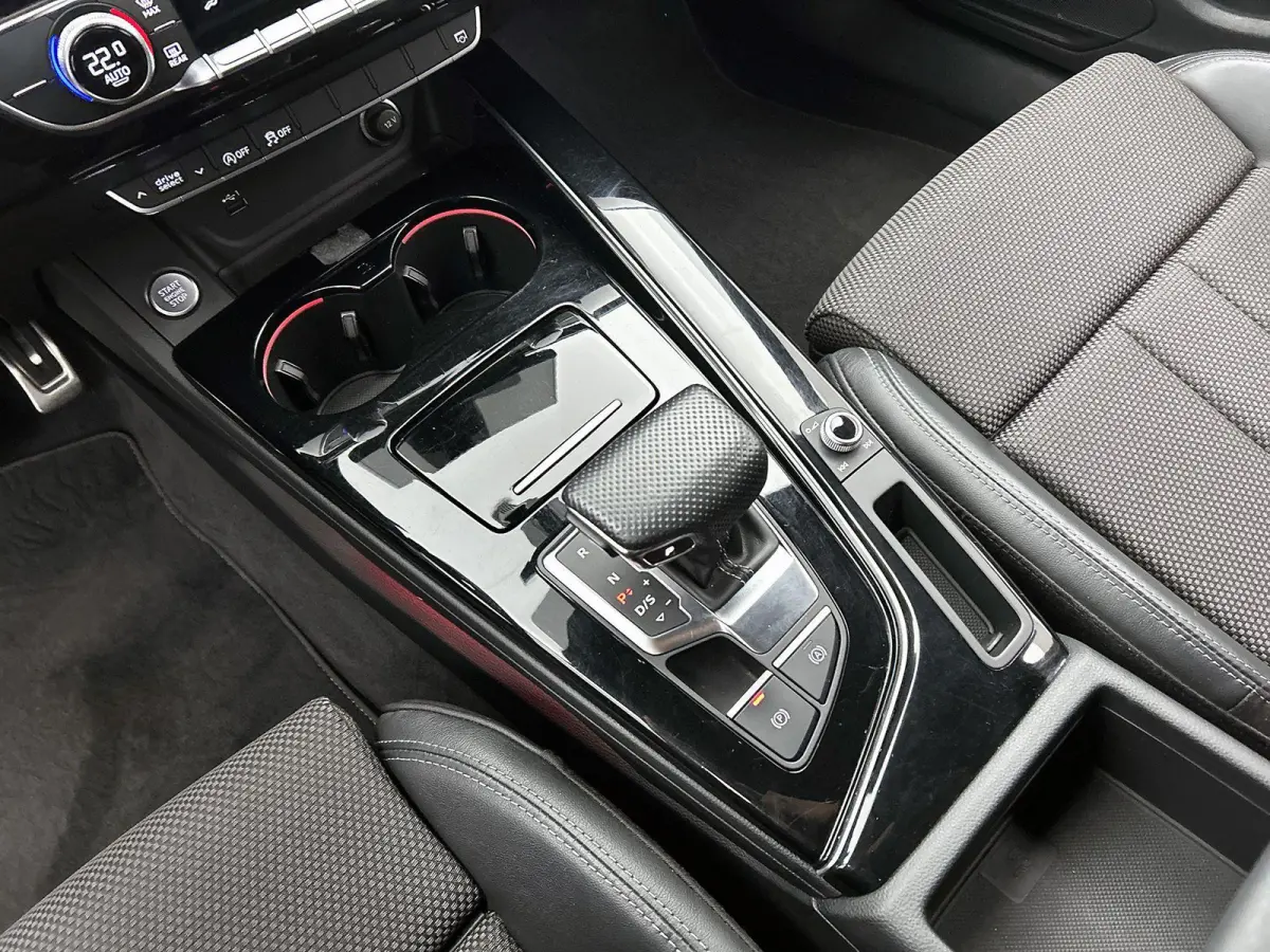 40 TFSI S edition Competition 204 PK | S-line | Automaat | Trekhaak | Cruise Control | Climate Control | Parkeersensoren | Virtual Cockpit | 18 " Lichtmetalen Velgen |
