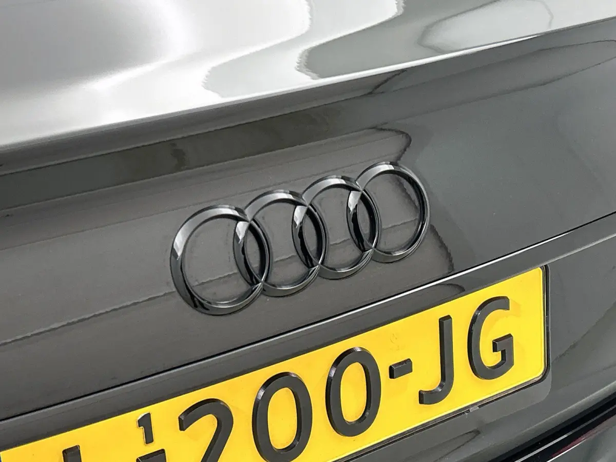 40 TFSI S edition Competition 204 PK | S-line | Automaat | Trekhaak | Cruise Control | Climate Control | Parkeersensoren | Virtual Cockpit | 18 " Lichtmetalen Velgen |