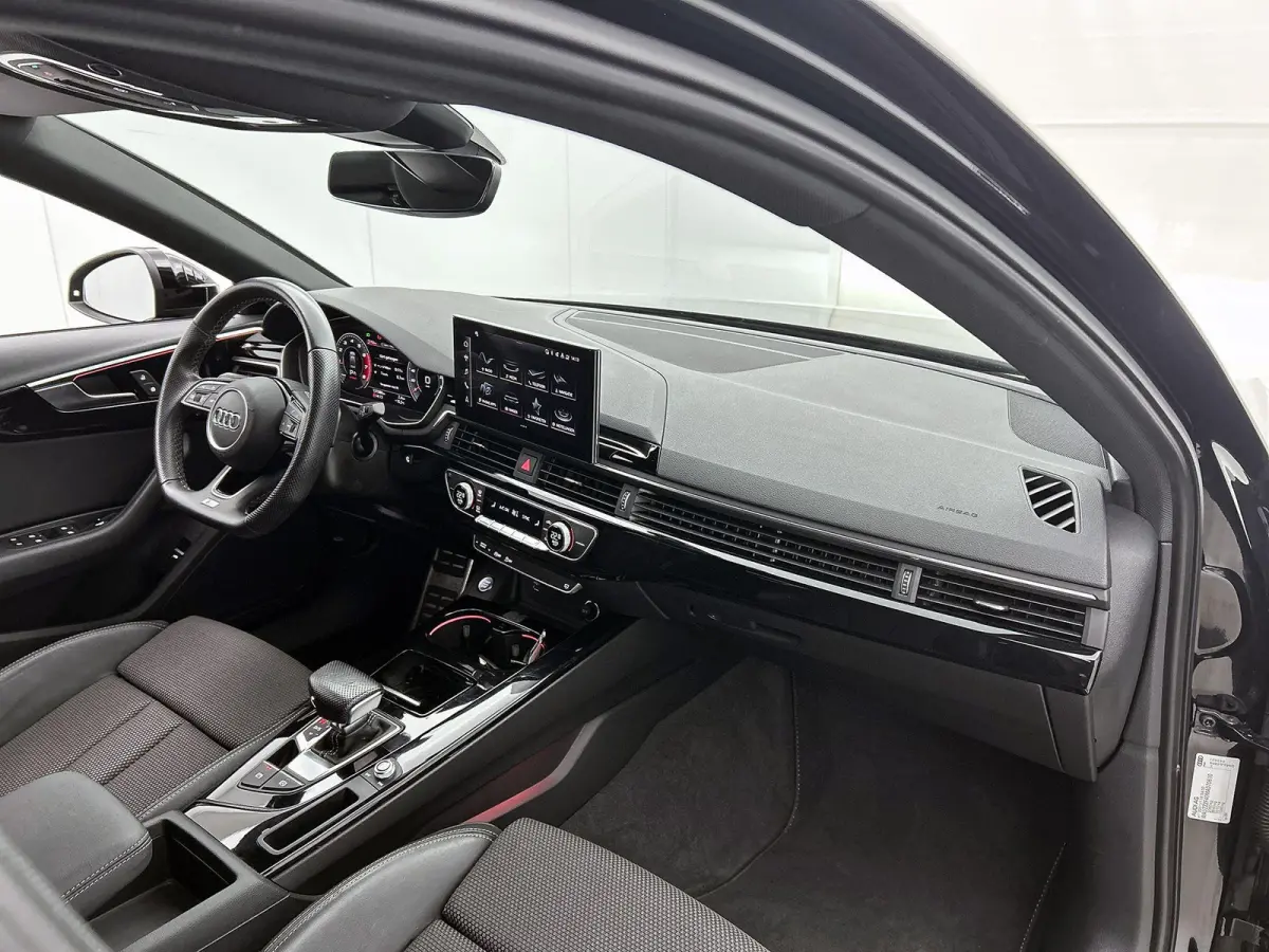 40 TFSI S edition Competition 204 PK | S-line | Automaat | Trekhaak | Cruise Control | Climate Control | Parkeersensoren | Virtual Cockpit | 18 " Lichtmetalen Velgen |