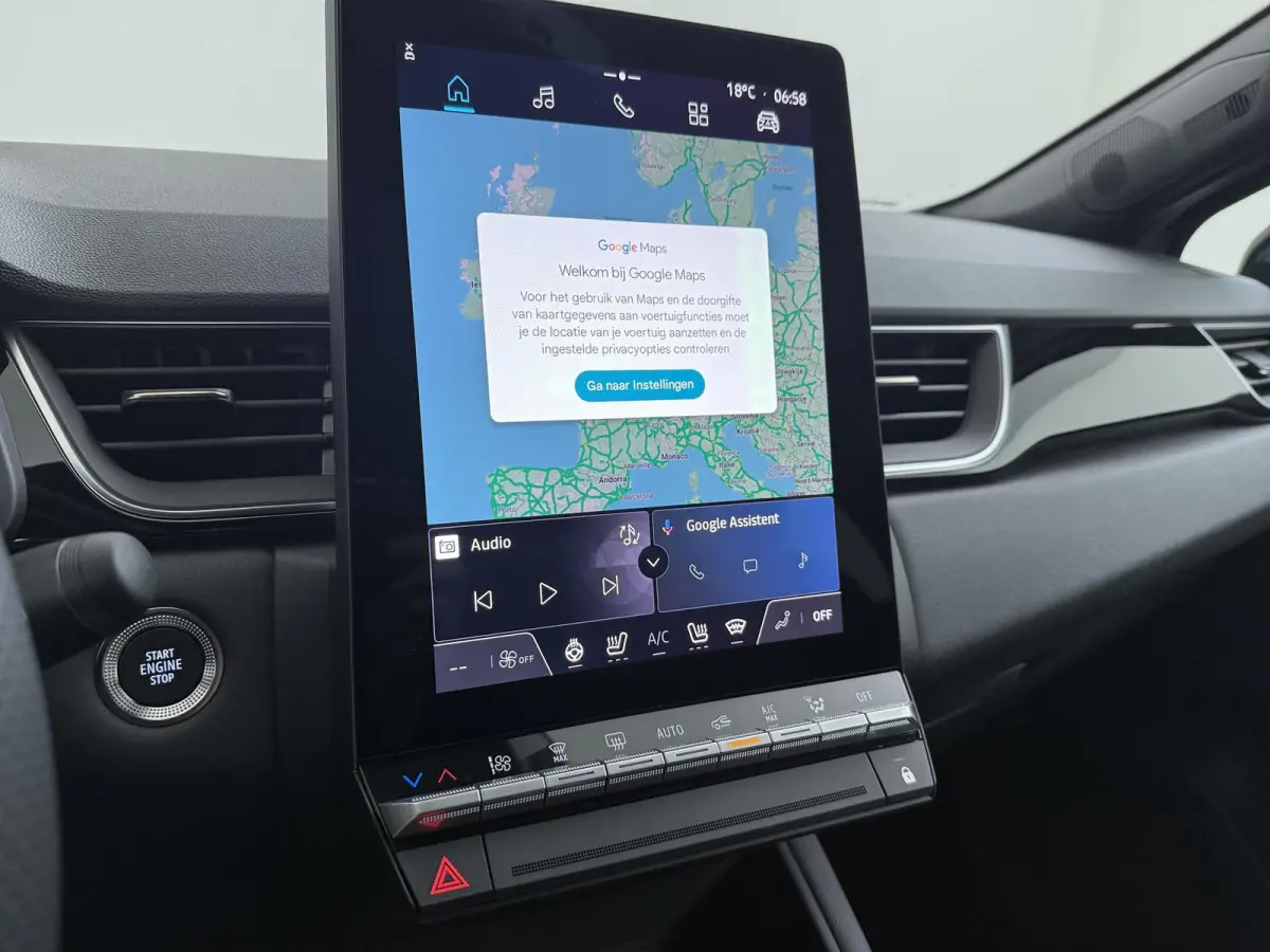 1.8 HEV First Edition | €3.000 Korting | Google Built-in NAVI | Around View Monitor | Elektrische achterklep met hands-free functie | 19-Inch lichtmetalen velgen | Verwarmbare voorstoelen 