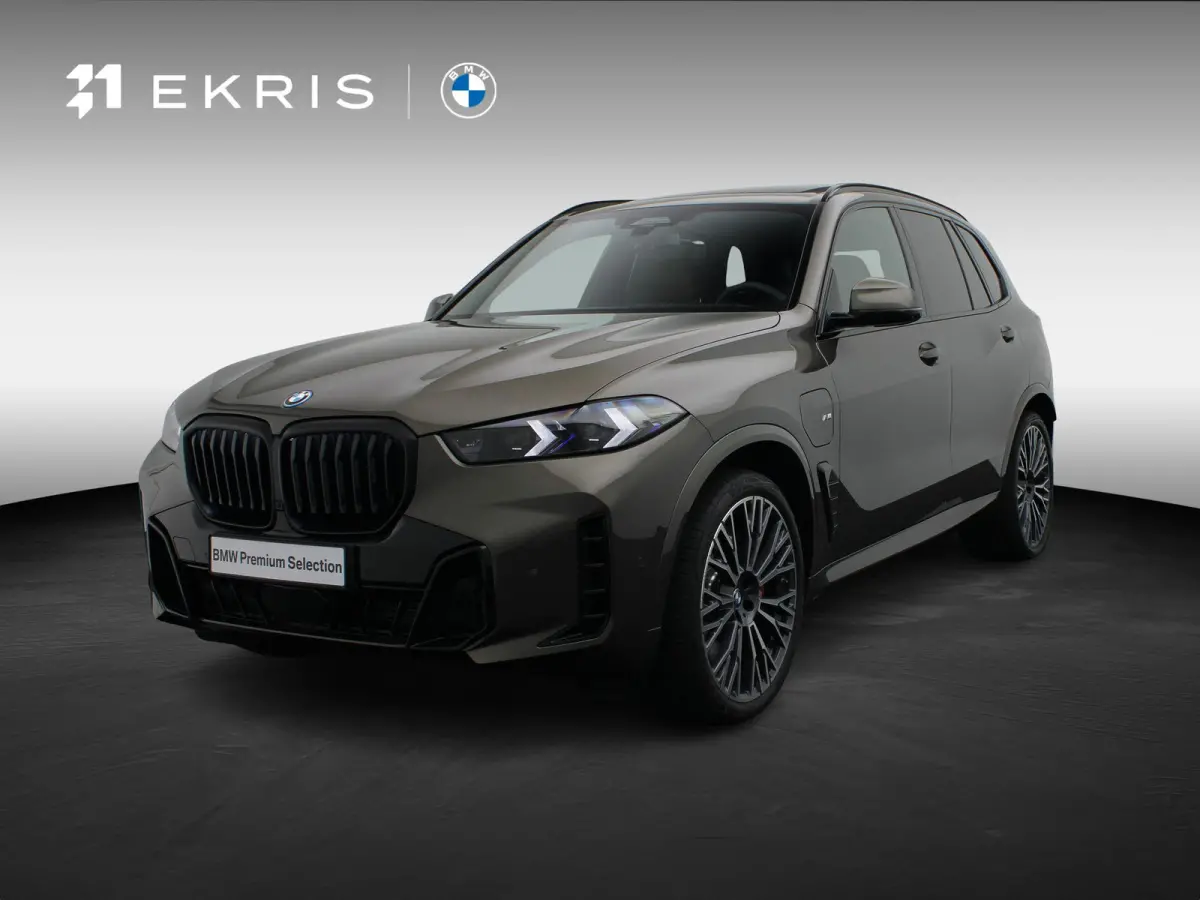 xDrive50e M Sportpakket Pro | Travel Pack | Innovation Pack | Comfort Plus Pack | Exclusive Pack | Soft Close | Trekhaak | Panoramadak | Comfortstoelen | Driving Assistant Professional | Har