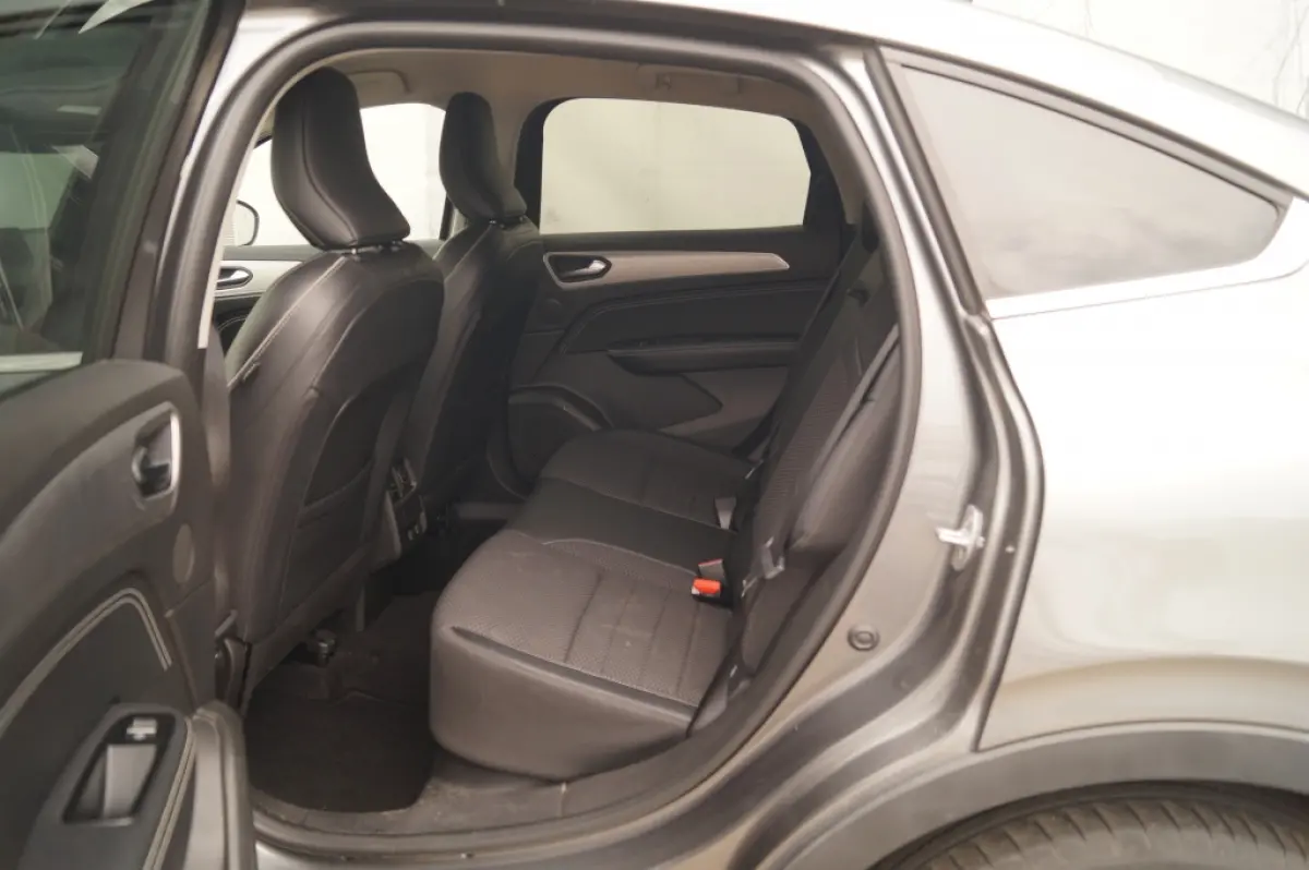 1.6 E-Tech Automaat Hybrid 145 Techno -SOH92%-NAVI-ECC-
