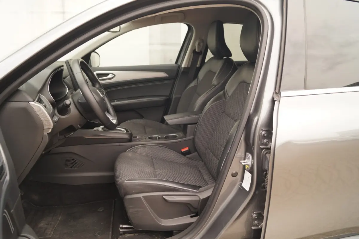 1.6 E-Tech Automaat Hybrid 145 Techno -SOH92%-NAVI-ECC-