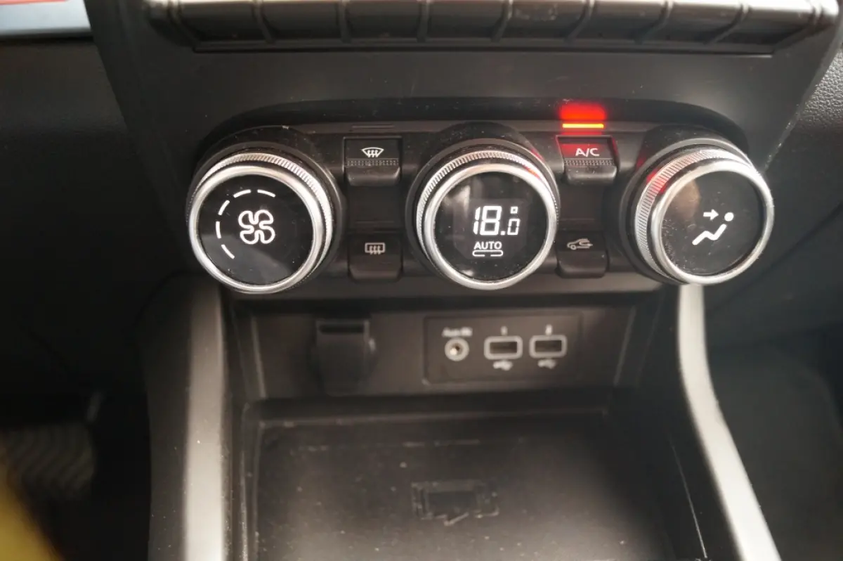 1.6 E-Tech Automaat Hybrid 145 Techno -SOH92%-NAVI-ECC-