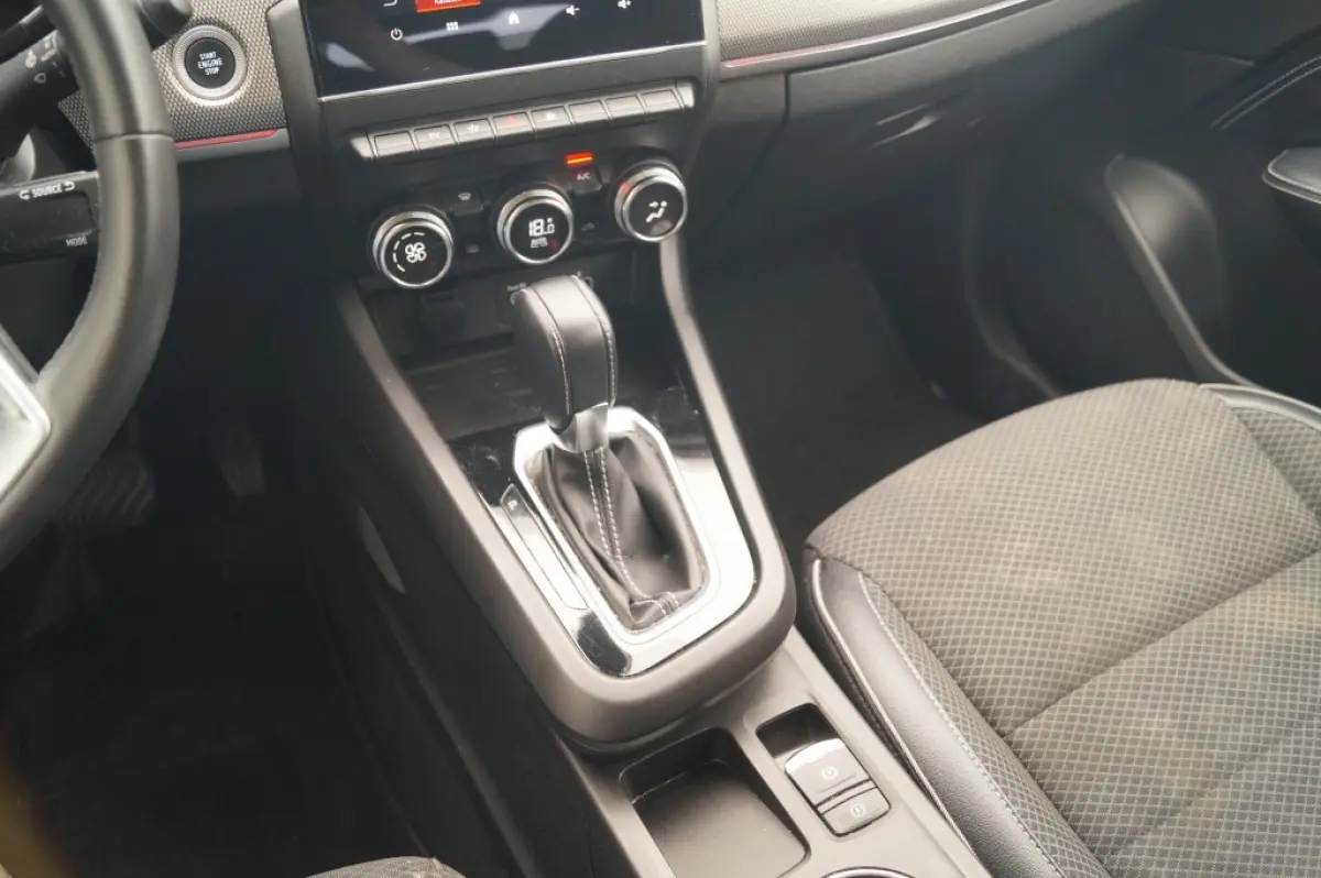 1.6 E-Tech Automaat Hybrid 145 Techno -SOH92%-NAVI-ECC-