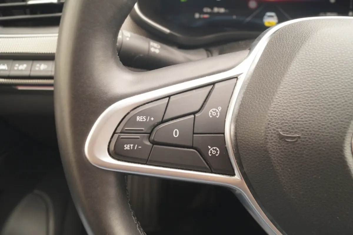 1.6 E-Tech Automaat Hybrid 145 Techno -SOH92%-NAVI-ECC-
