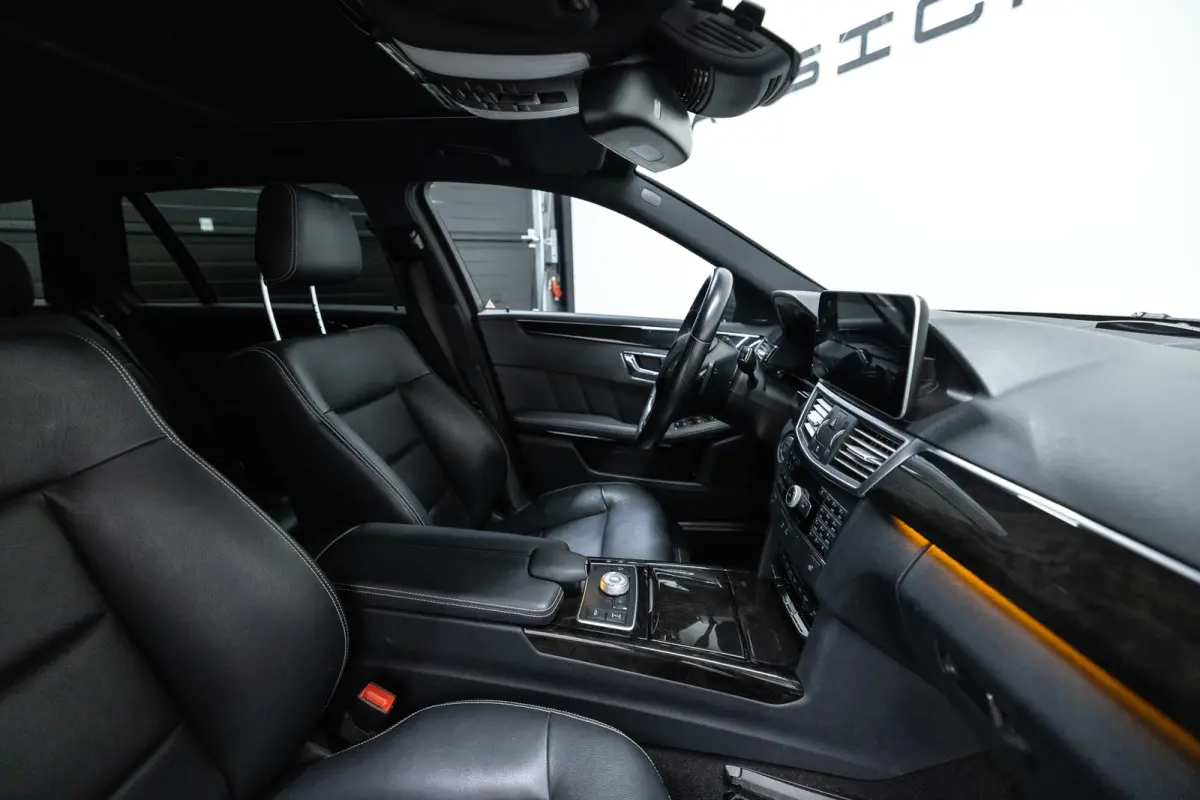 500 Avantgarde Btw auto, Fiscale waarde € 8.000,- (€ 24.752,07 Ex B.T.W) DEALER AUTO Dealer auto