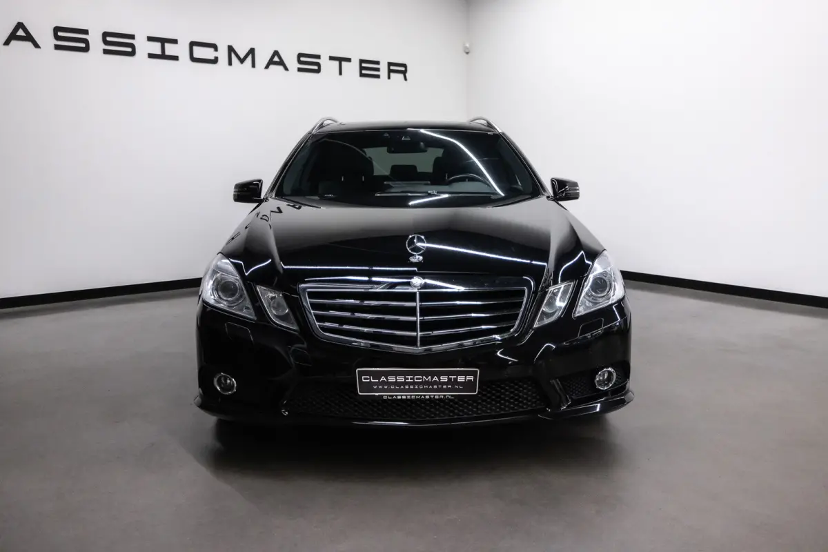 500 Avantgarde Btw auto, Fiscale waarde € 8.000,- (€ 24.752,07 Ex B.T.W) DEALER AUTO Dealer auto