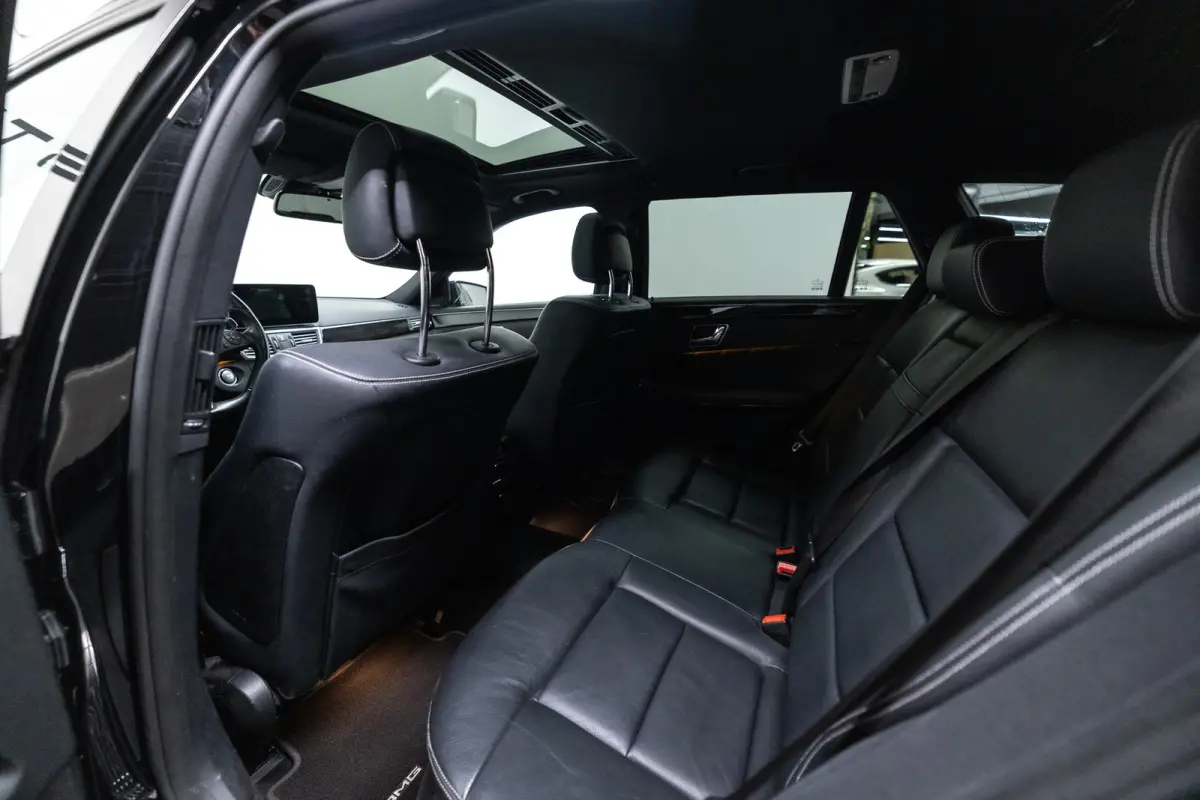 500 Avantgarde Btw auto, Fiscale waarde € 8.000,- (€ 24.752,07 Ex B.T.W) DEALER AUTO Dealer auto