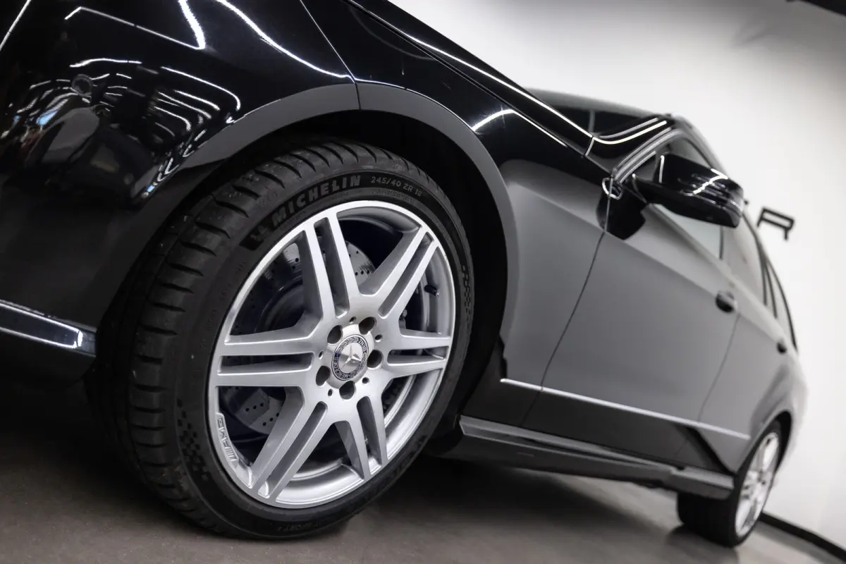 500 Avantgarde Btw auto, Fiscale waarde € 8.000,- (€ 24.752,07 Ex B.T.W) DEALER AUTO Dealer auto