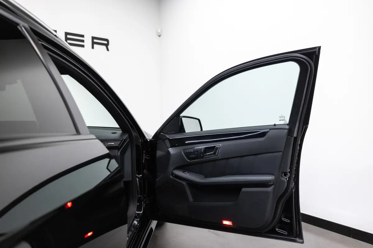 500 Avantgarde Btw auto, Fiscale waarde € 8.000,- (€ 24.752,07 Ex B.T.W) DEALER AUTO Dealer auto