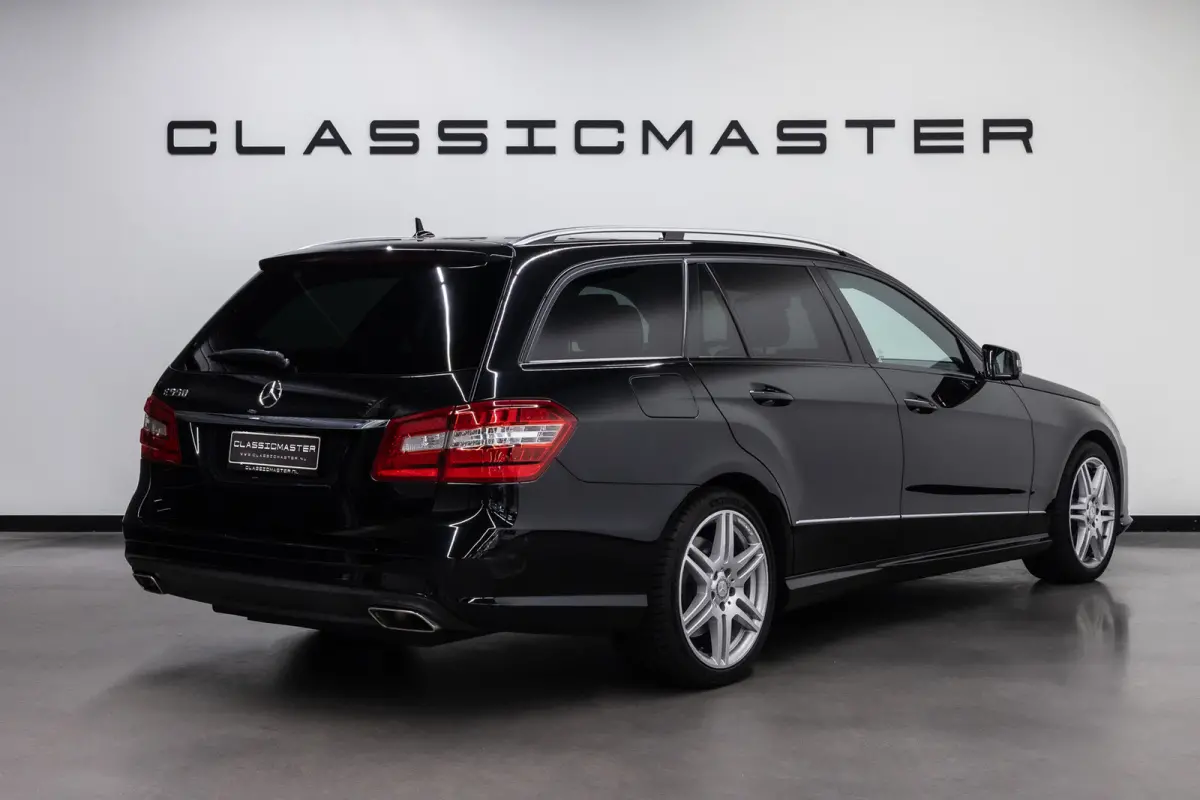 500 Avantgarde Btw auto, Fiscale waarde € 8.000,- (€ 24.752,07 Ex B.T.W) DEALER AUTO Dealer auto