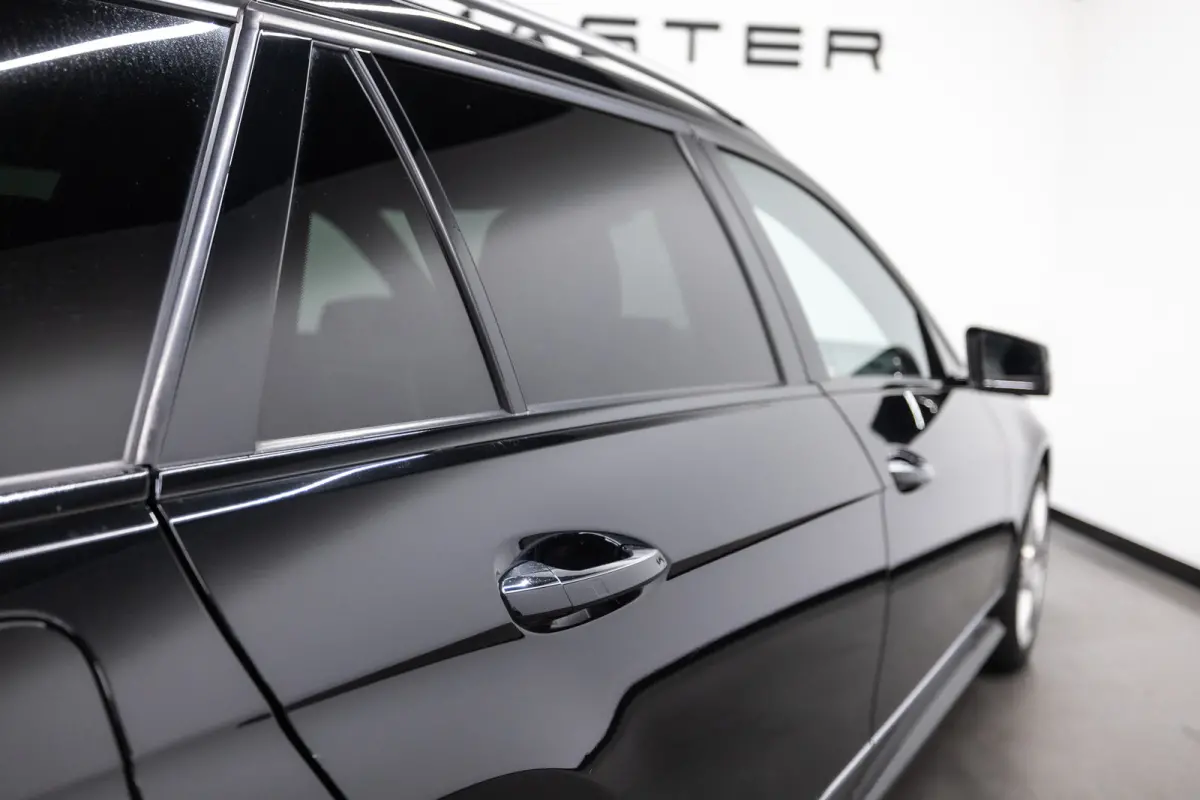 500 Avantgarde Btw auto, Fiscale waarde € 8.000,- (€ 24.752,07 Ex B.T.W) DEALER AUTO Dealer auto
