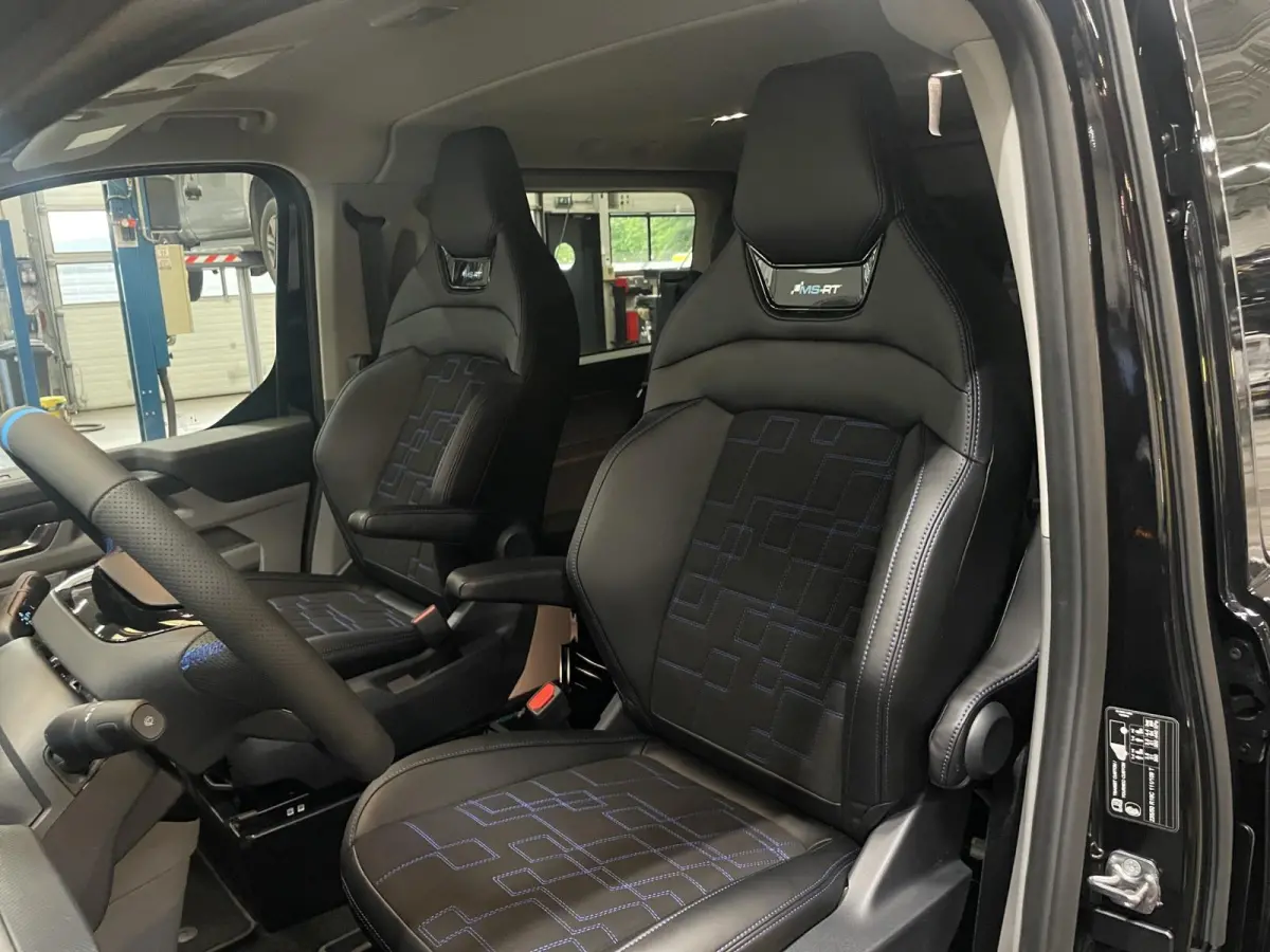 MSRT Dubbel Cabine 71kWh | 286PK | 360 cam. | Inkl. Trekhaak | Sportaccesoires | Cruise control adaptief met Stop&Go en stuurhulp | Elektrisch verstelbare bestuurdersstoel | LED koplampen ad