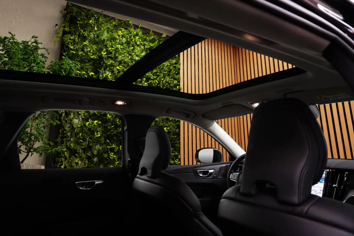 2.0 T6 Plug-in hybrid AWD Ultimate Bright | Luchtvering | Panoramadak | Harman/Kardon | 360 Camera | Pilot Assist