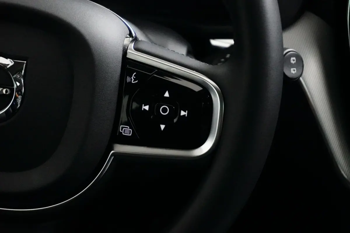 2.0 T6 Plug-in hybrid AWD Ultimate Bright | Luchtvering | Panoramadak | Harman/Kardon | 360 Camera | Pilot Assist