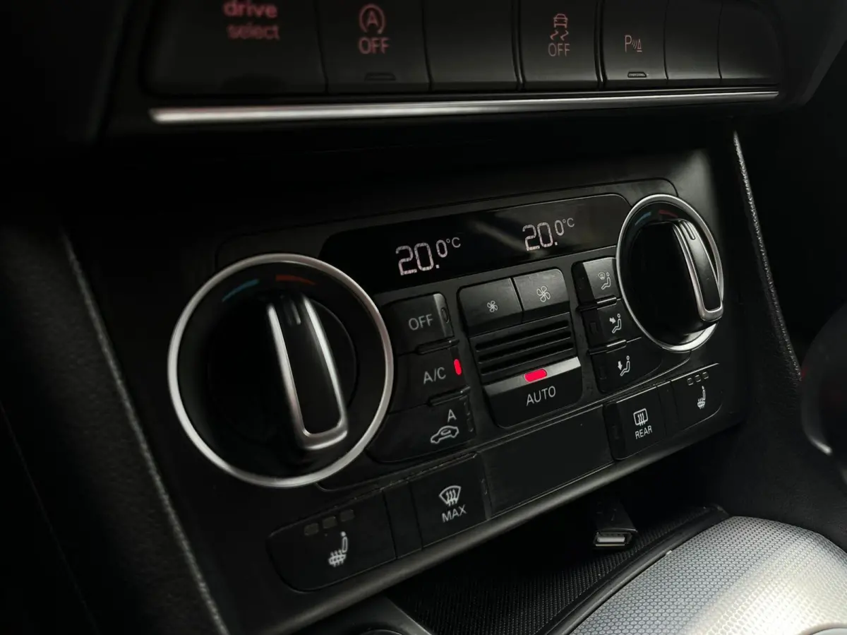 1.4 TFSI CoD Design Xenon/Led, Climat, Cruise, Trekhaak..