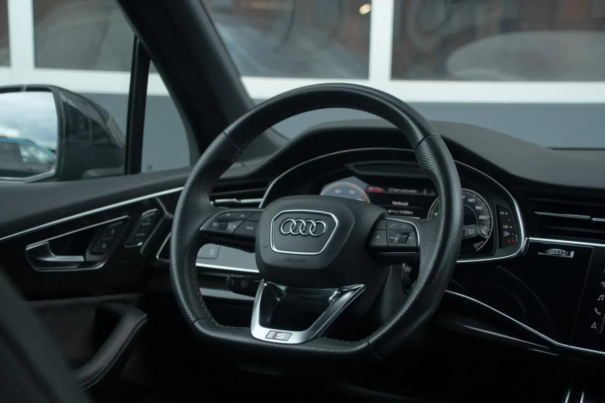 55 TFSI e Quattro | Pano | Black| RS Zetels