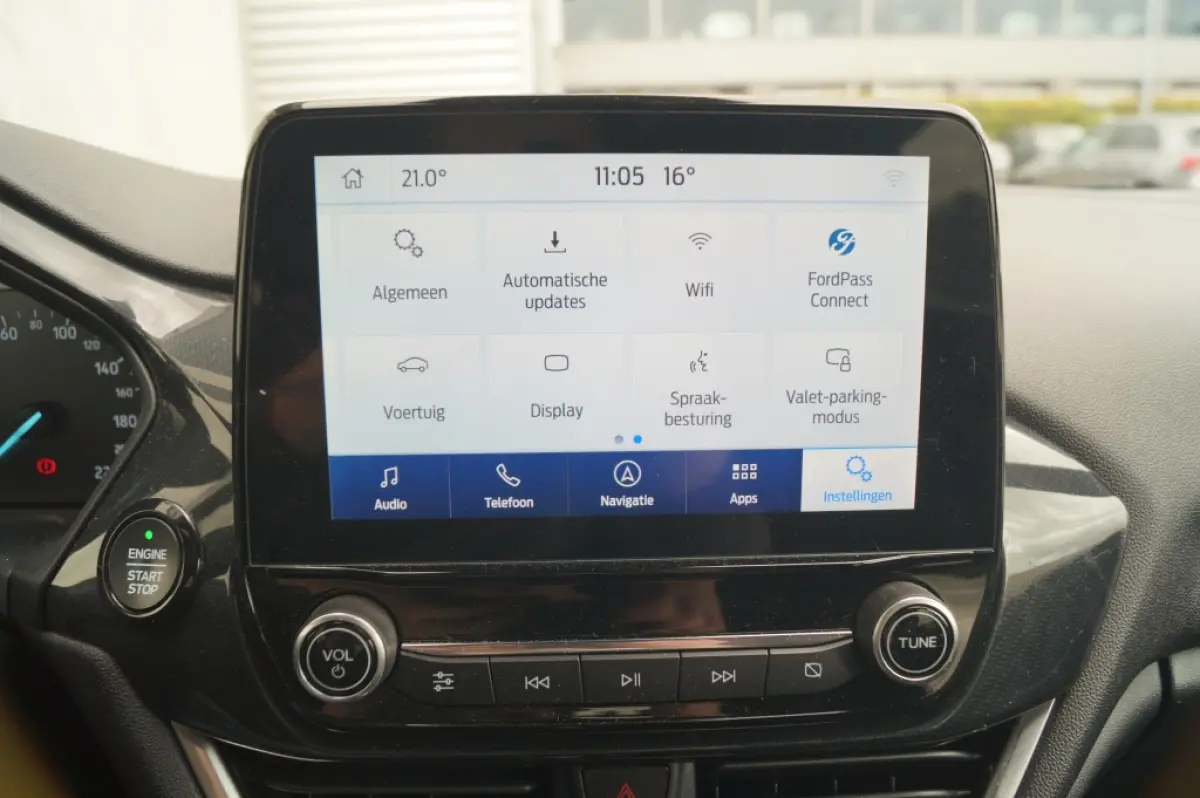 1.0 Ecoboost 124pk Hybrid ST-Line X -NAVI-PDC-B&O-