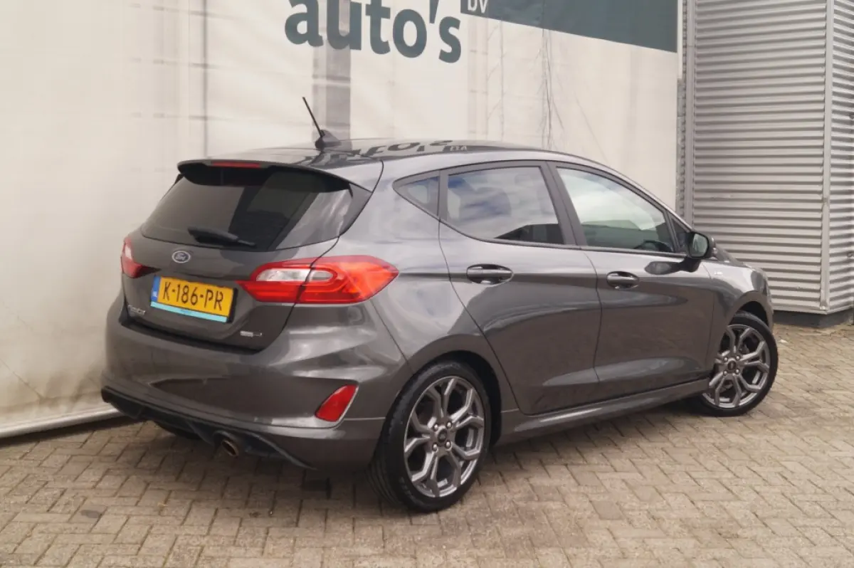 1.0 Ecoboost 124pk Hybrid ST-Line X -NAVI-PDC-B&O-
