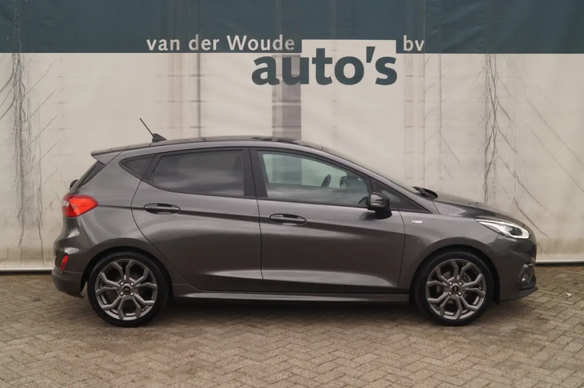 1.0 Ecoboost 124pk Hybrid ST-Line X -NAVI-PDC-B&O-