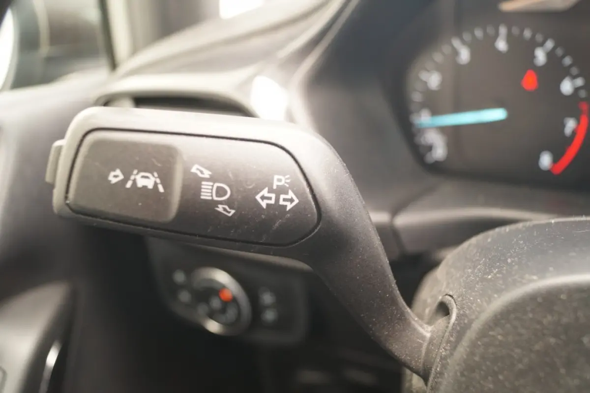 1.0 Ecoboost 124pk Hybrid ST-Line X -NAVI-PDC-B&O-