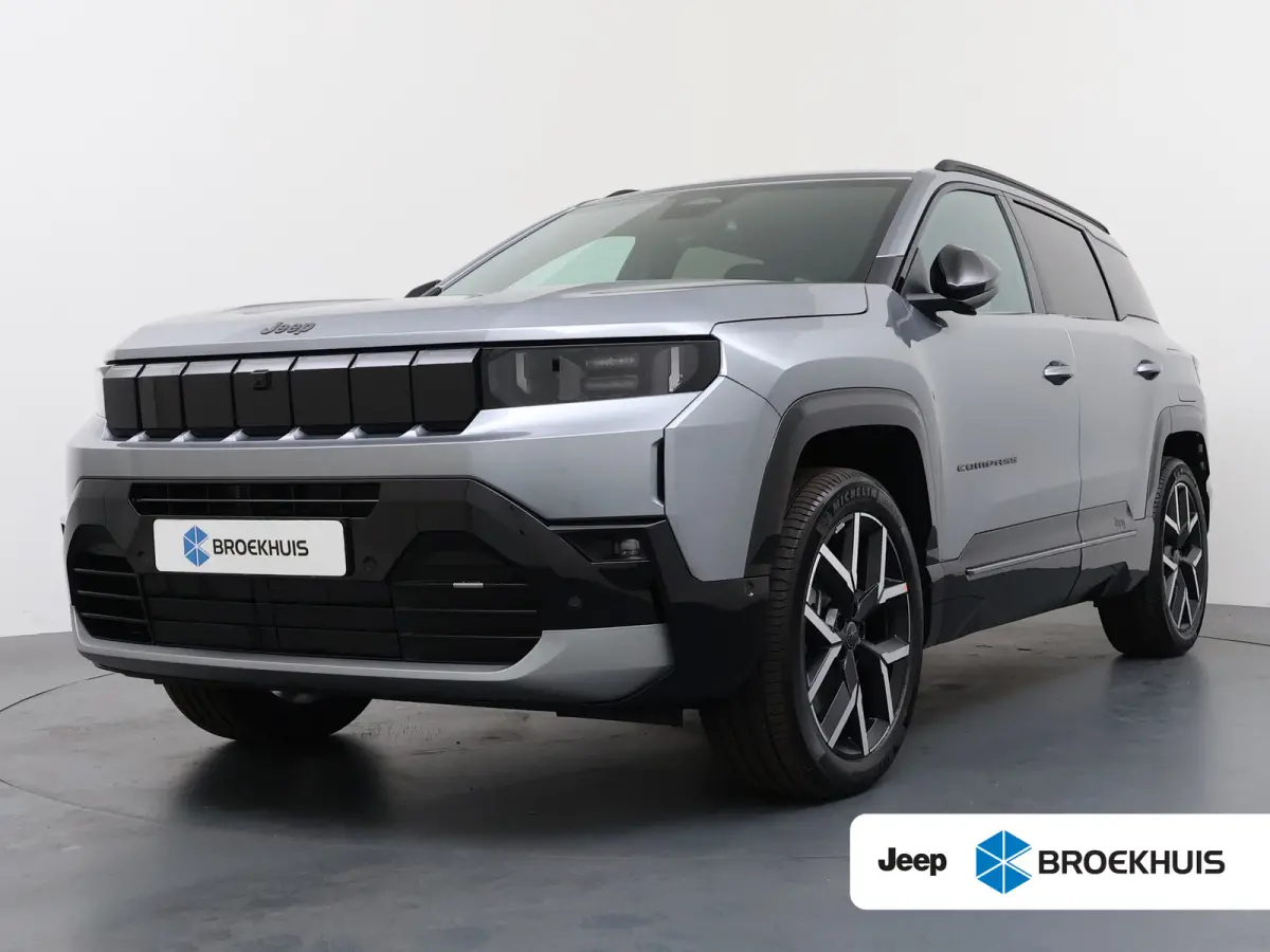 1.6 e-Hybrid Plug-In First Edition | Adaptieve cruise | Pano dak | 360* camera | Focal audio | Elek. stoelen | Leder | Stoelverwarming en massage | Carplay |