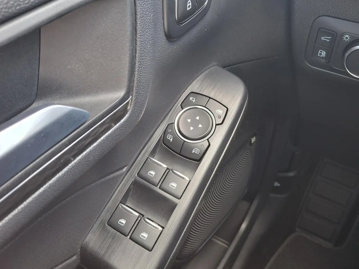2.5 PHEV Sound Edition | Elektrische trekhaak | Winterpack | Adaptive Cruise | B&O | Elektrische achterklep | 360 Camera |