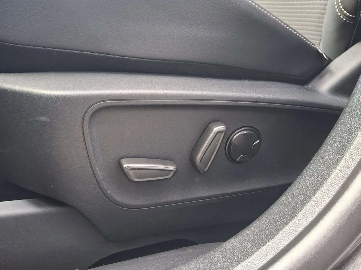 2.5 PHEV Sound Edition | Elektrische trekhaak | Winterpack | Adaptive Cruise | B&O | Elektrische achterklep | 360 Camera |