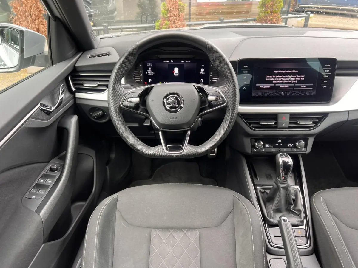 1.0 TSI Automaat sportstoelen stoelverw