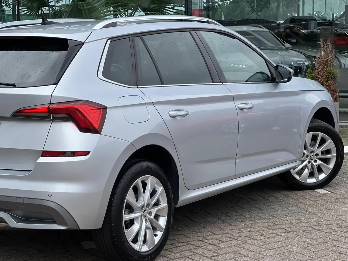 1.0 TSI Automaat sportstoelen stoelverw