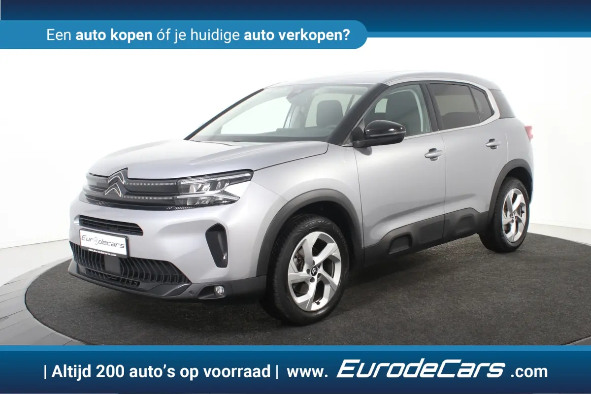 Live 130 *1ste Eigenaar*Navigatie*Camera*Carplay*