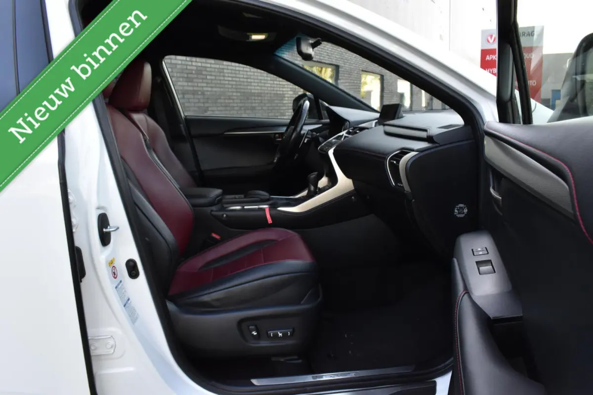 300h AWD E-Four F Sport PANORAMADAK/VOL LEDER/LED/ACC/ETC.!