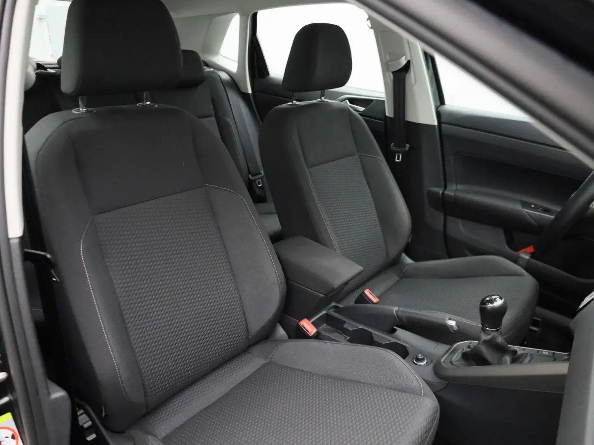 1.0 TSI Comfortline Business 95 PK| Origineel Nederlands | 1e Eigenaar | Navigatie | Parkeersensoren | Cllimatronic | Apple Carplay | Android Auto | Mobiel Draadloos Oplaadbaar